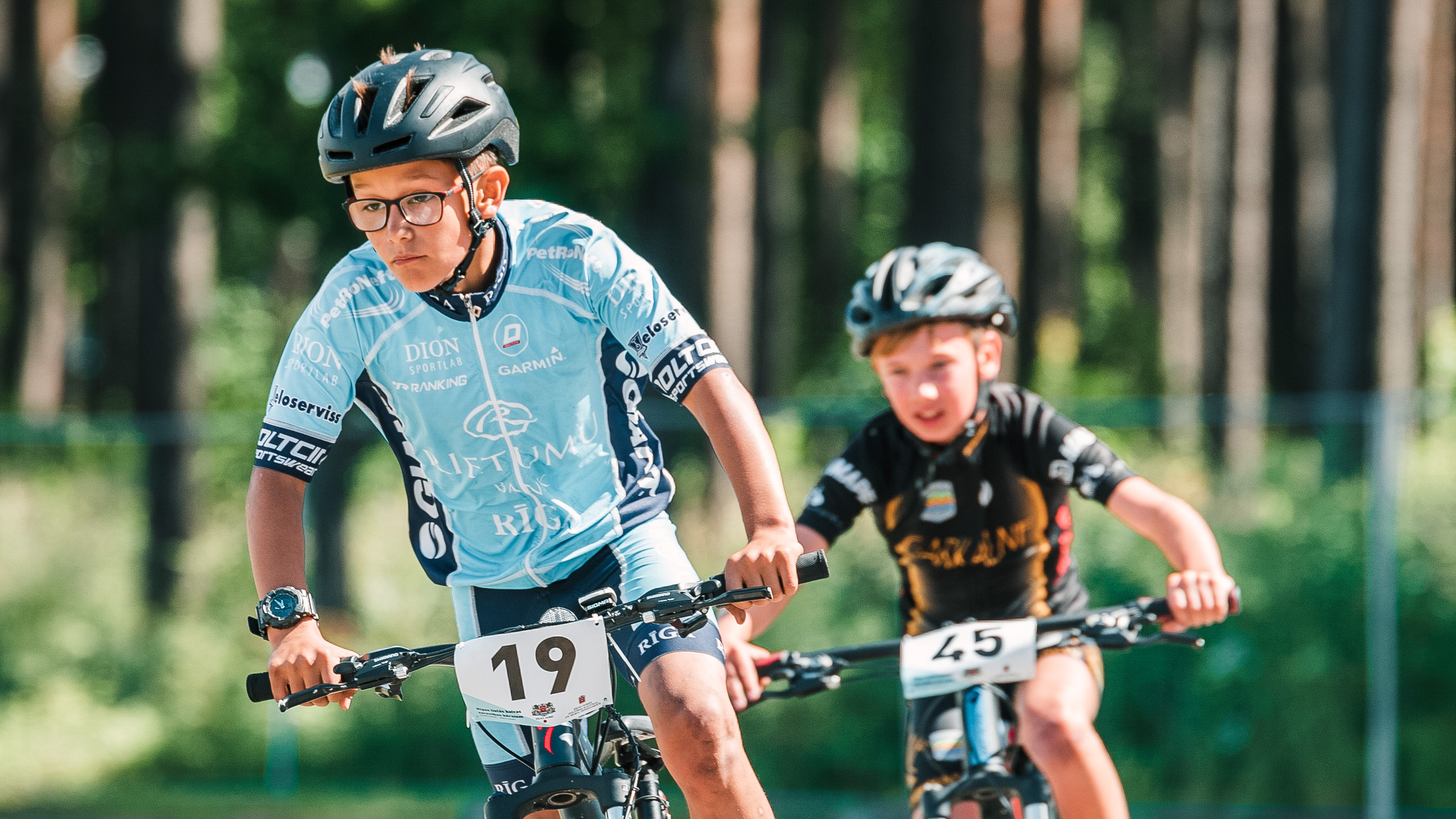 Ar azartiskām sacensībām Biķernieku trasē aizvadīta Rīgas lielās balva riteņbraukšanā