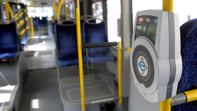 9. un 12. klašu skolēni no 18. maija “Rīgas satiksmes” sabiedriskajā transportā darba dienās var pārvietoties bez maksas