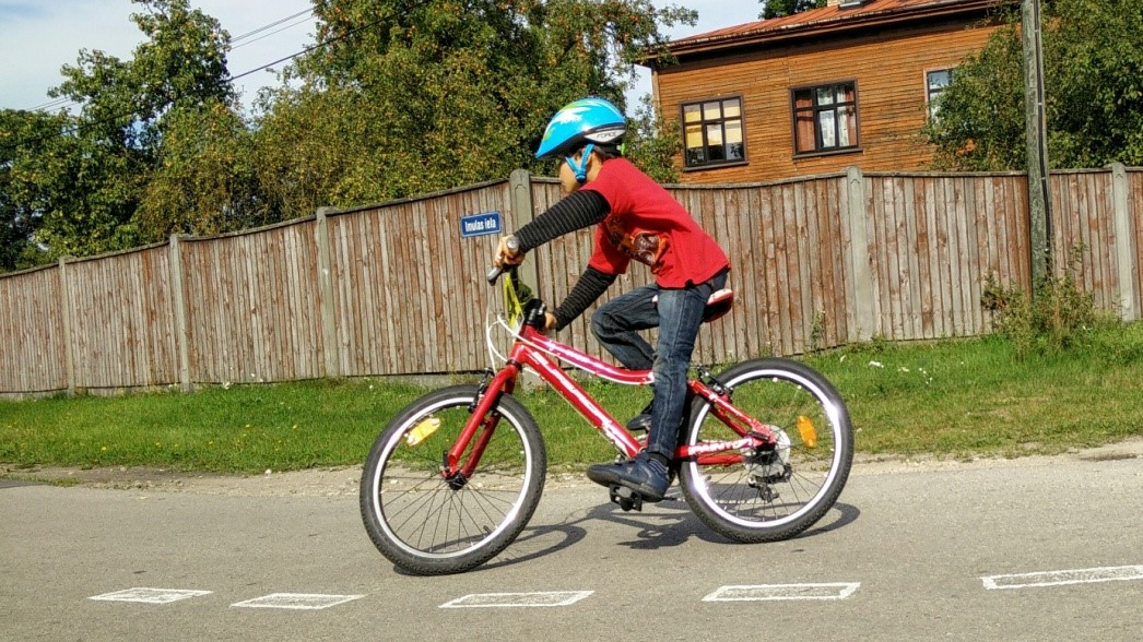 Piesakies Jaunā velovadītāja skolas bezmaksas mācībām "Drošais ātrritenis 2023" 