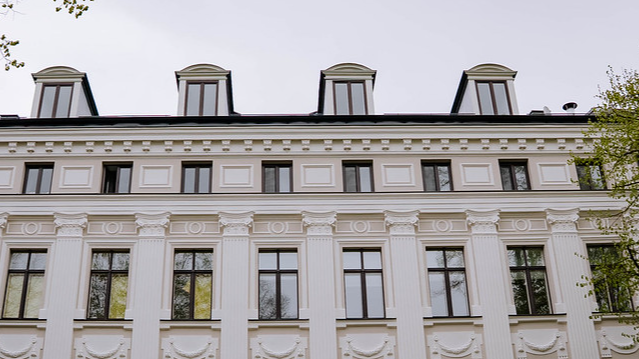 Rīgas pašvaldība paplašina mājokļa atbalstu pedagogiem un pašvaldības policistiem