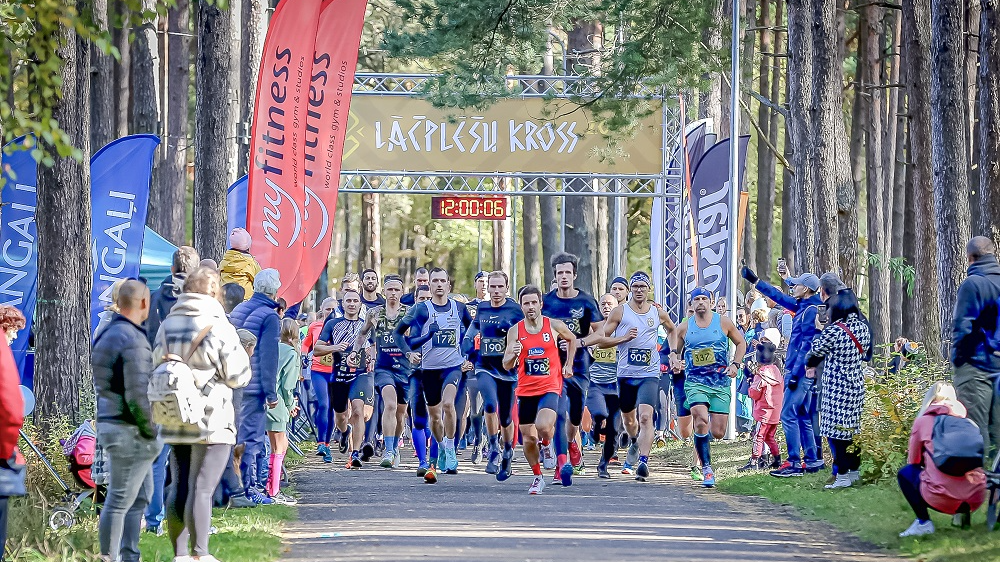 Patriotiskais taku šķēršļu skrējiens “Lāčplēšu kross” šo svētdien Mežaparkā 