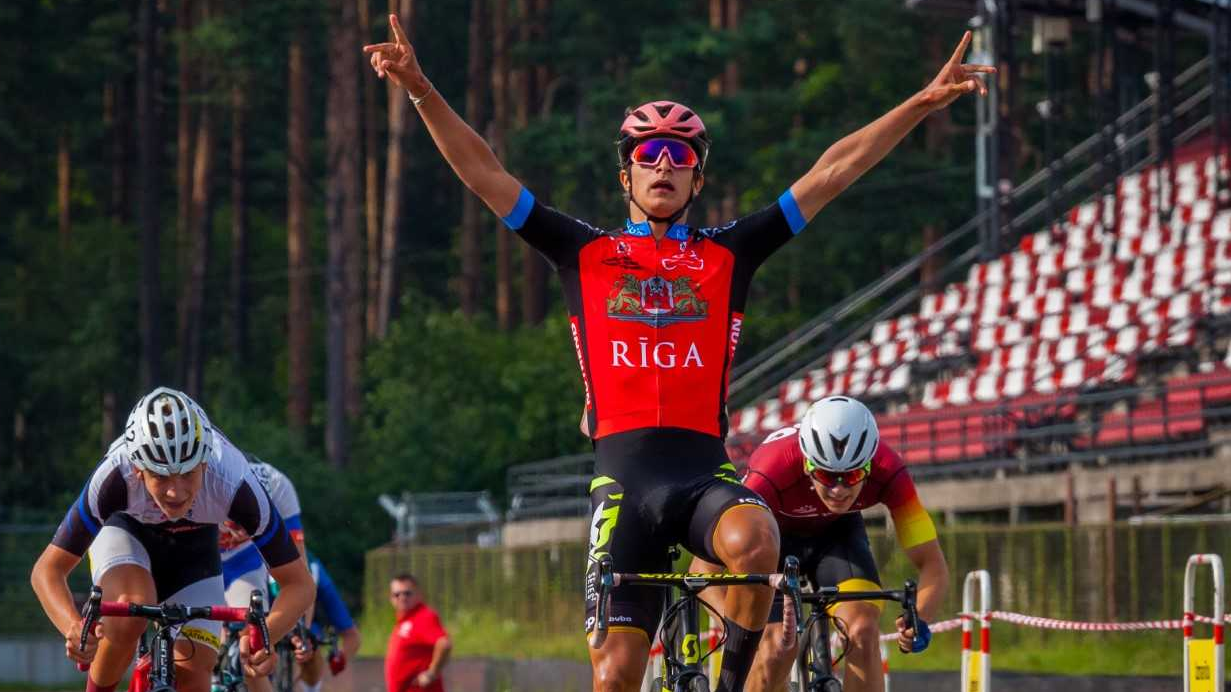 Norisinājās tradicionālās Rīgas Riteņbraukšanas skolas organizētās starptautiskās daudzdienu velosacensības 