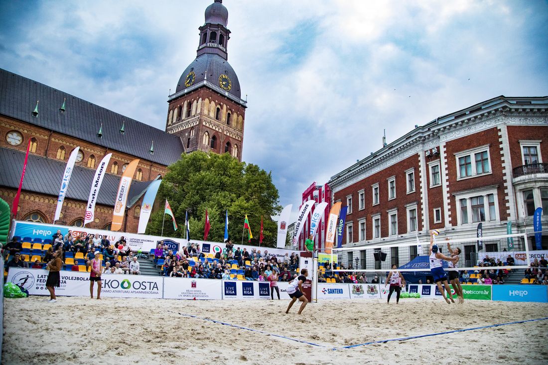 Pļaviņš un Točs: "Doma laukums ir skaistākā vieta, kur spēlēts"