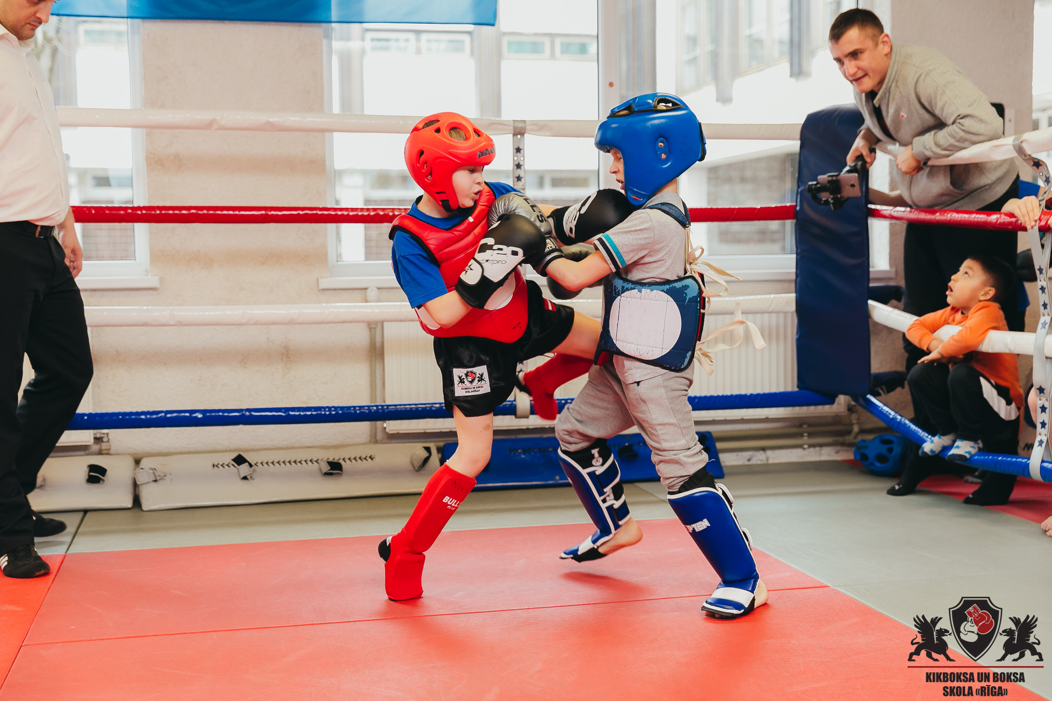 Rīgā aizritēja atklātais kikboksa un boksa skolas „Rīga” sporta divcīņas turnīrs