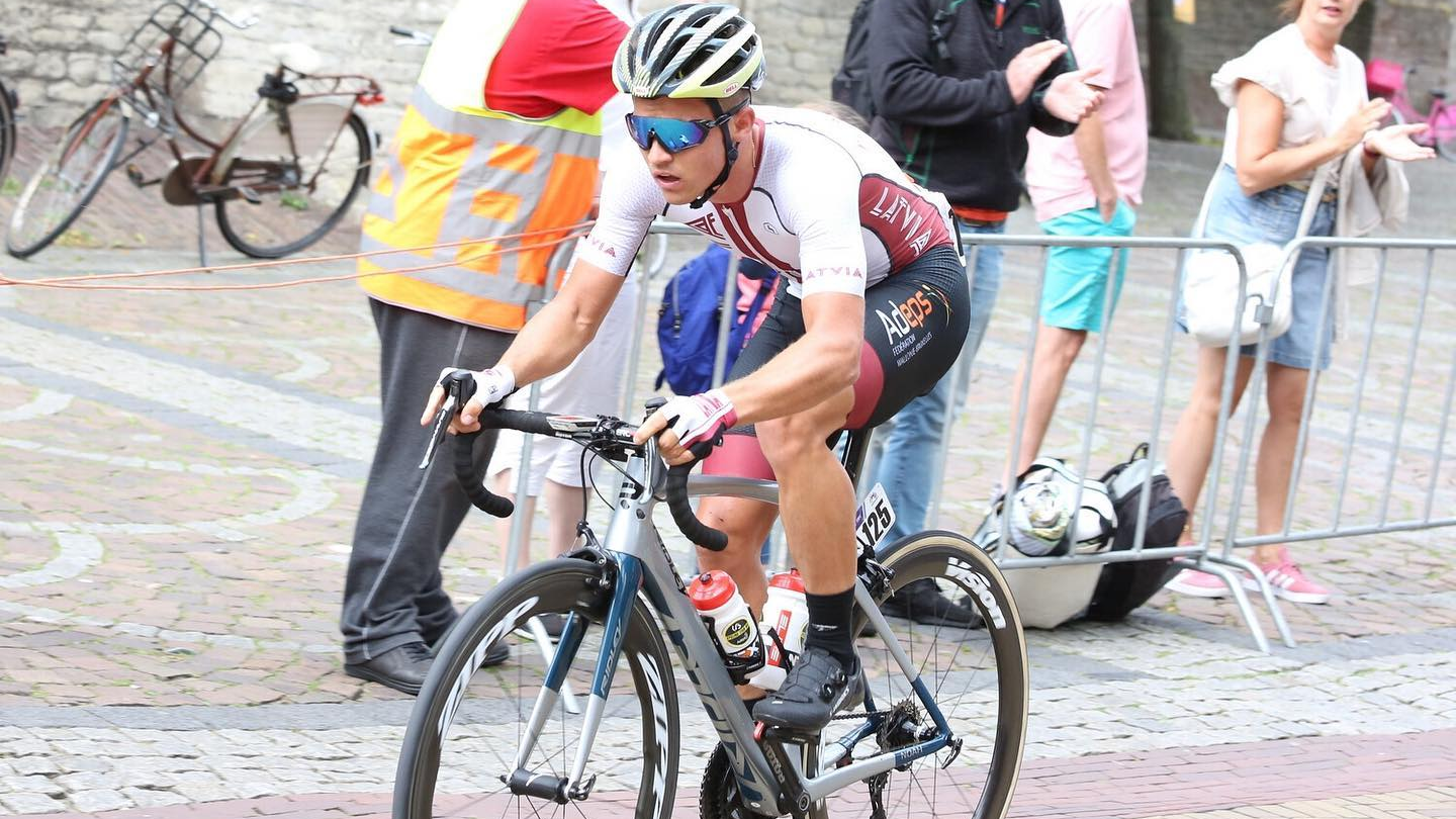 Latvijas šosejas riteņbraucēji ar Liepiņu priekšgalā gatavi Eiropas čempionātam