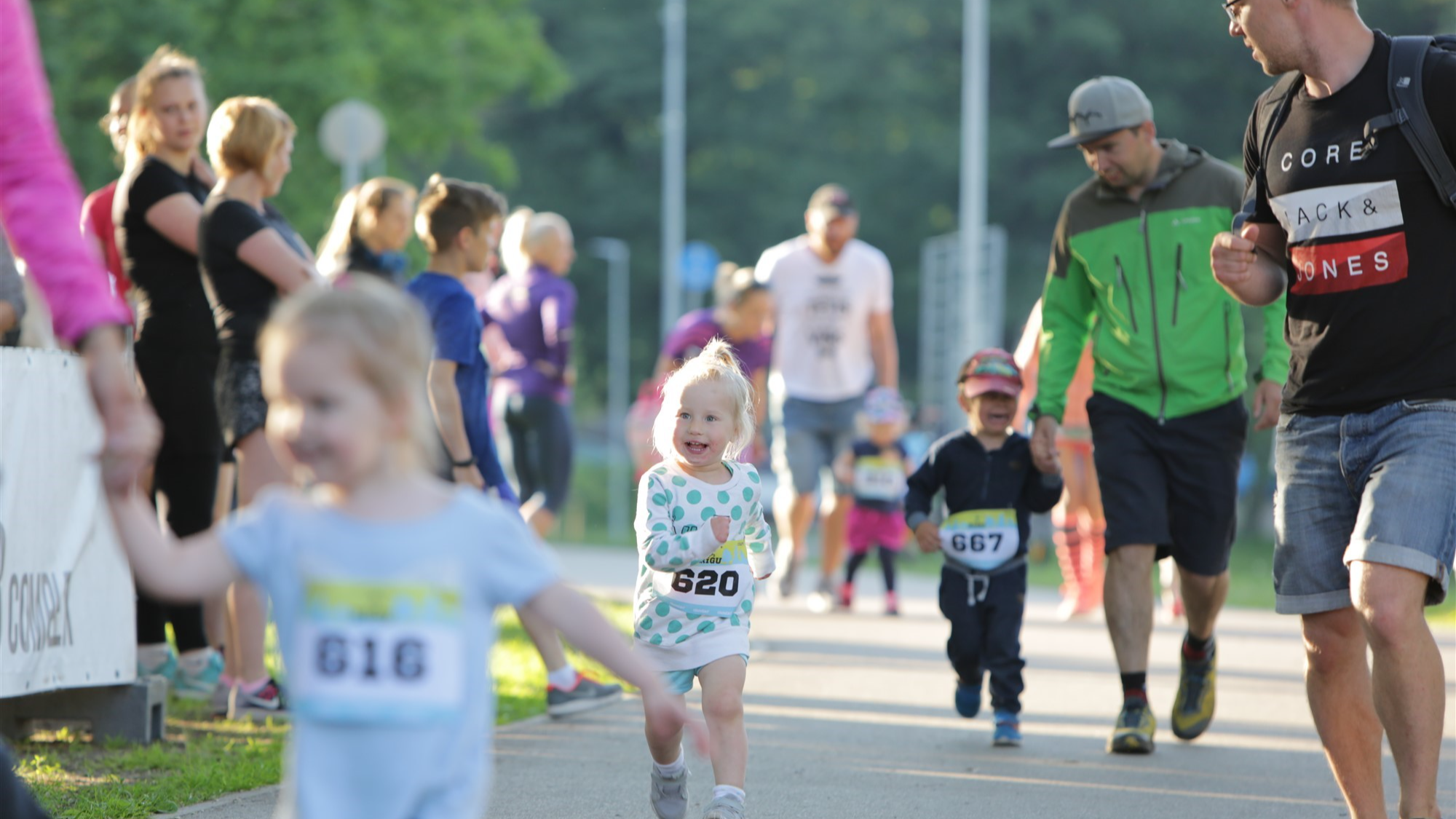 Izsludina finansēšanas konkursu pasākuma “Ģimenes sporta diena” organizēšanai
