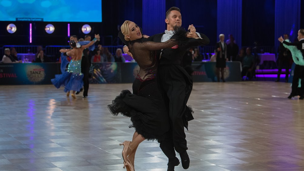 Pasaules čempionātā Standartdejās profesionāļu divīzijā Latvijas pārim 15. vieta