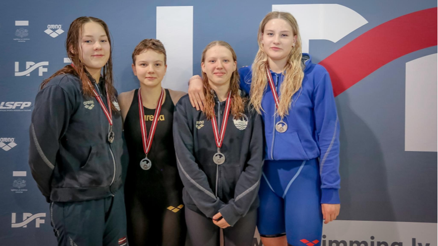 Noslēdzies VI Latvijas junioru un jauniešu čempionāts peldēšanā