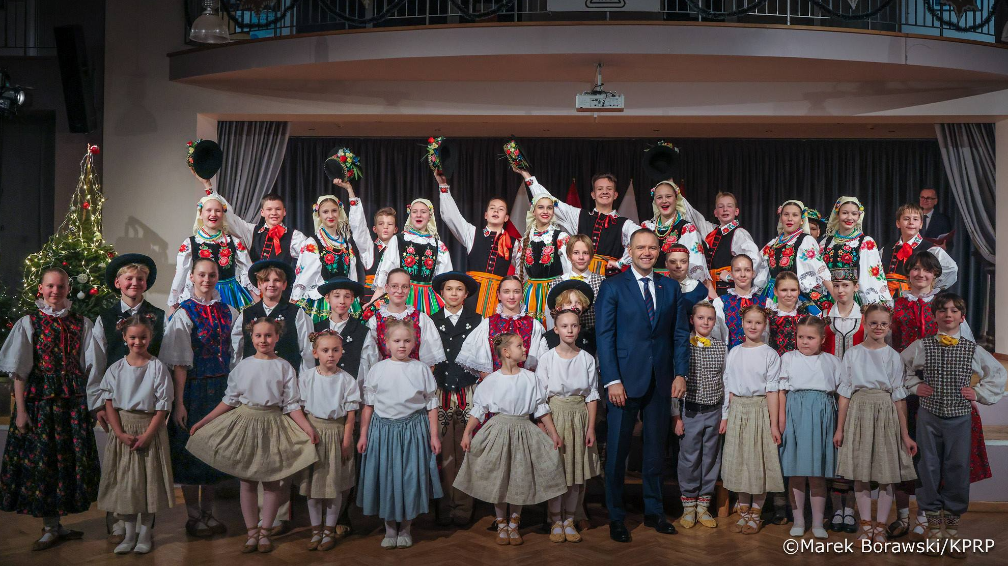 Polijas prezidents Karols Navrockis viesojas Itas Kozakēvičas Rīgas Poļu vidusskolā