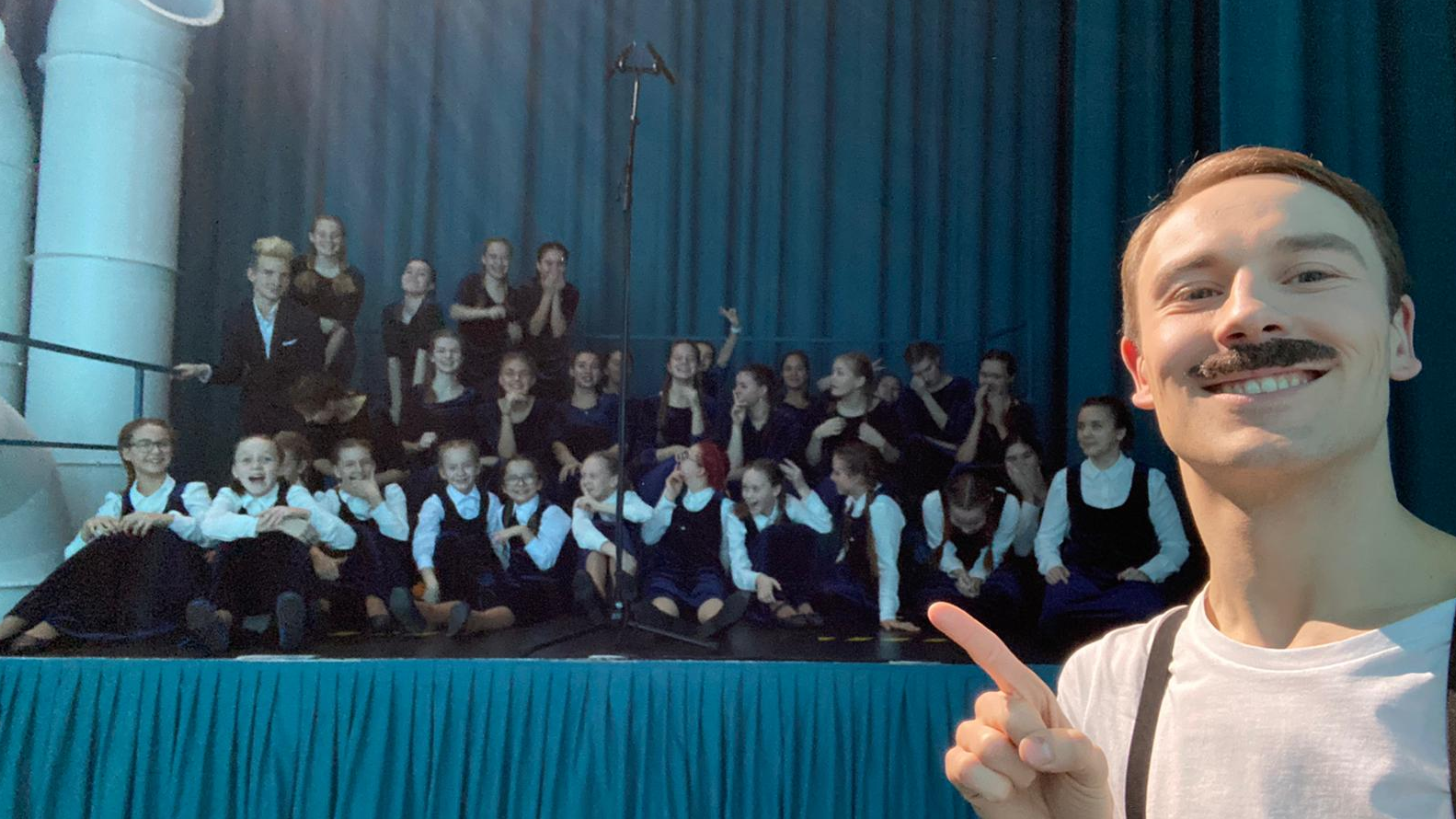 Rīgas Skolēnu pils koris „Accolada” piedalās Mihaila Čehova Rīgas Krievu teātra izrādēs