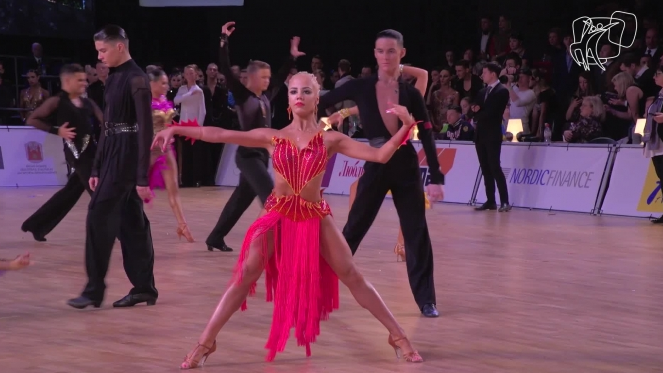 Latvijas jauniešu pāris pusfinālā Eiropas čempionātā Latīņamerikas dejās 