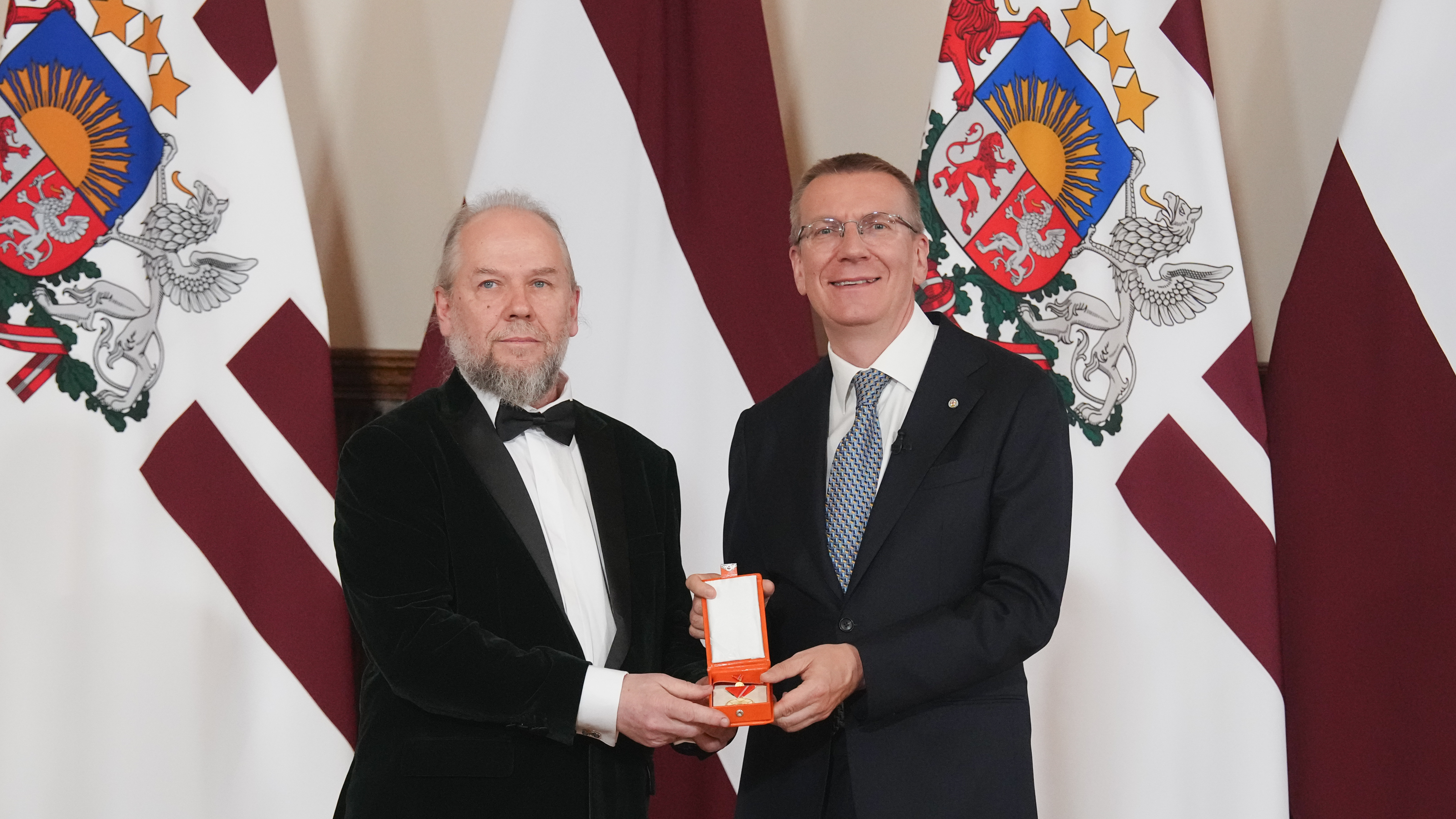BZC "Tehnoannas pagrabi" vadītājs Alvis Balodis saņem Atzinības krustu