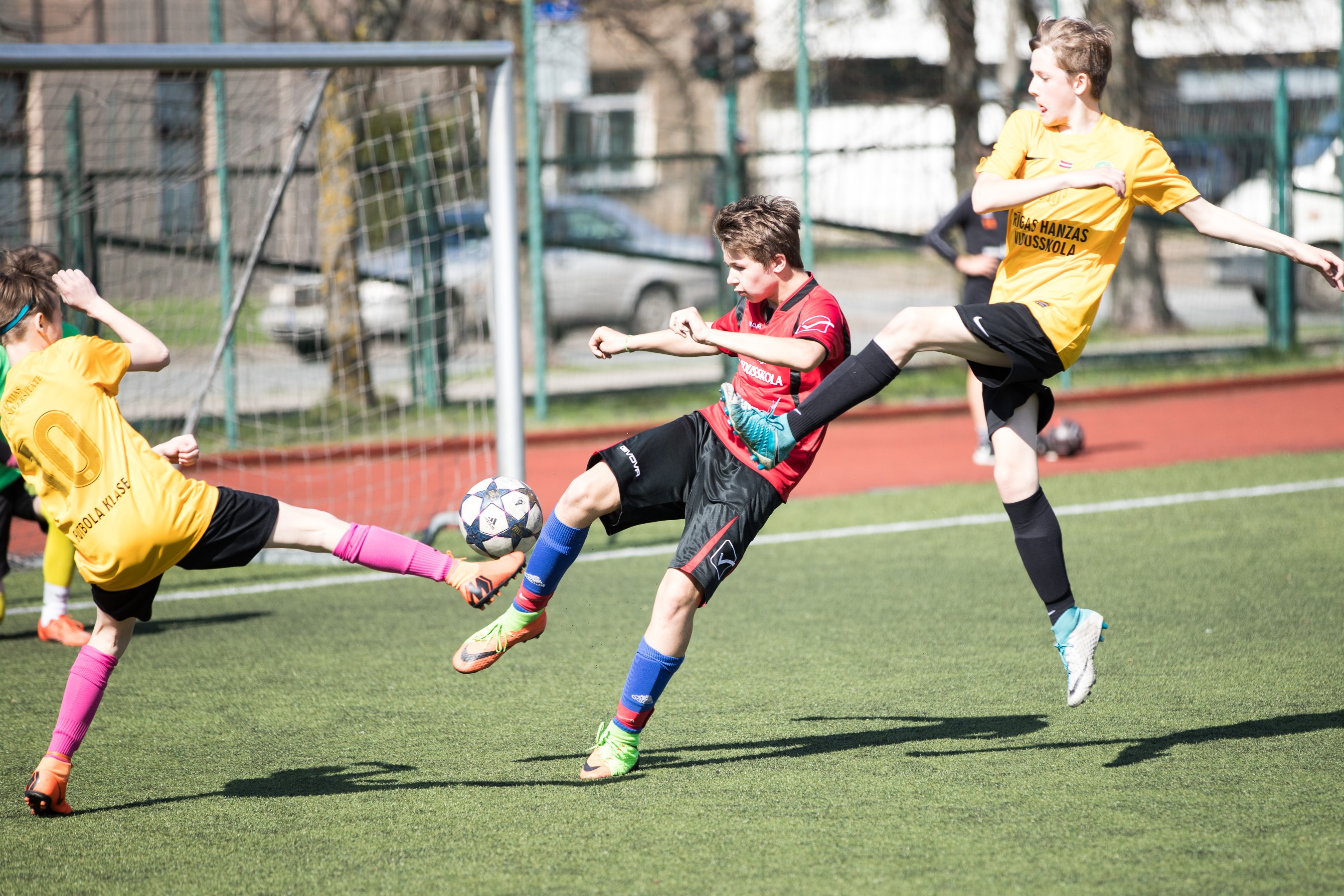 Rīgas skolu kausa izcīņā aizvadīts pirmais posms, fināli aprīlī