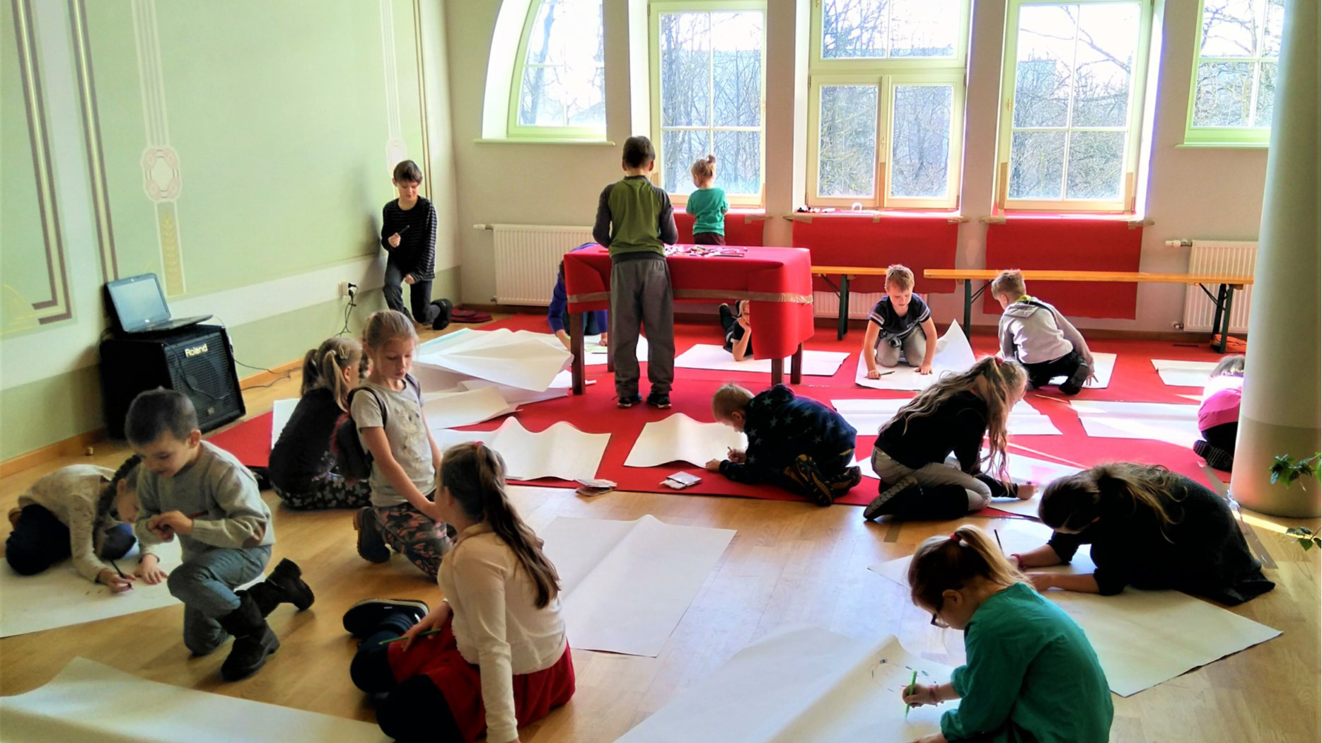 Pirmā nodarbība Bērnu mākslas darbnīcā “Autors ir kolektīvs” - 15. februārī